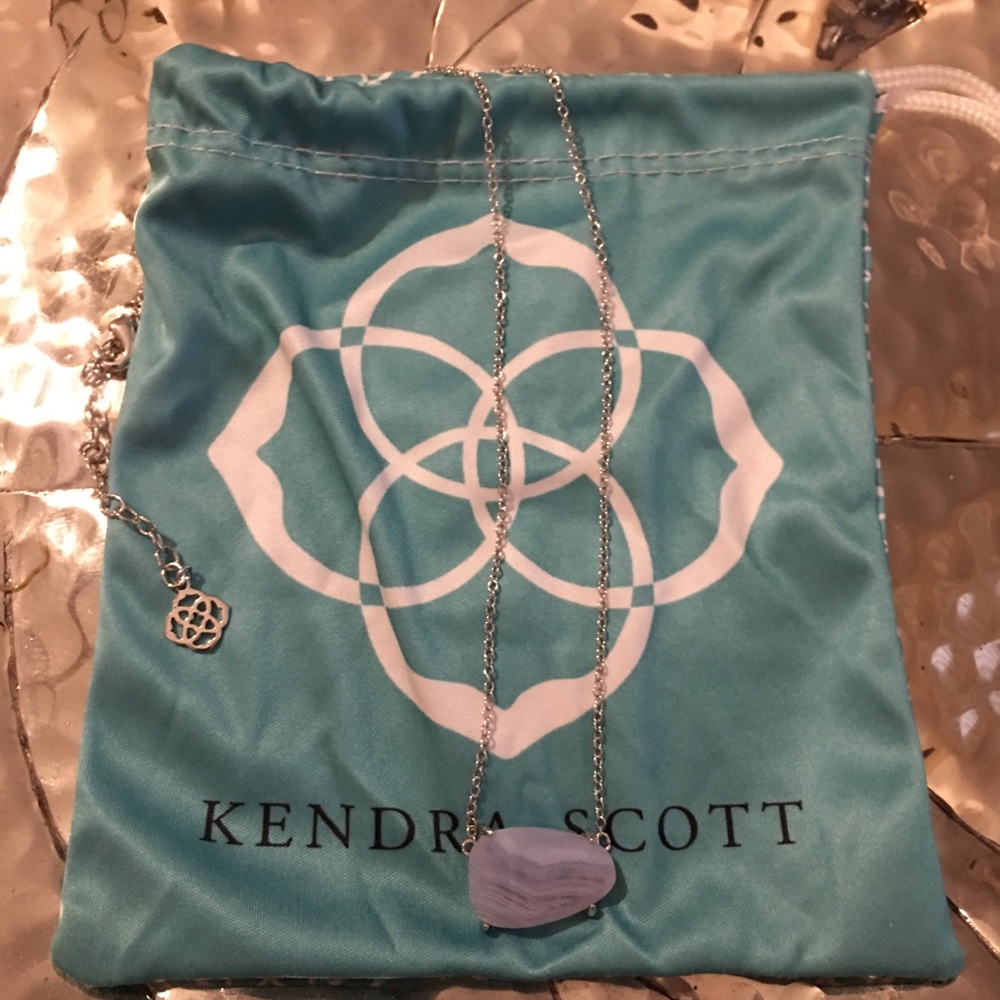 NWOT Kendra Scott Isla Blue Lace Agate Necklace